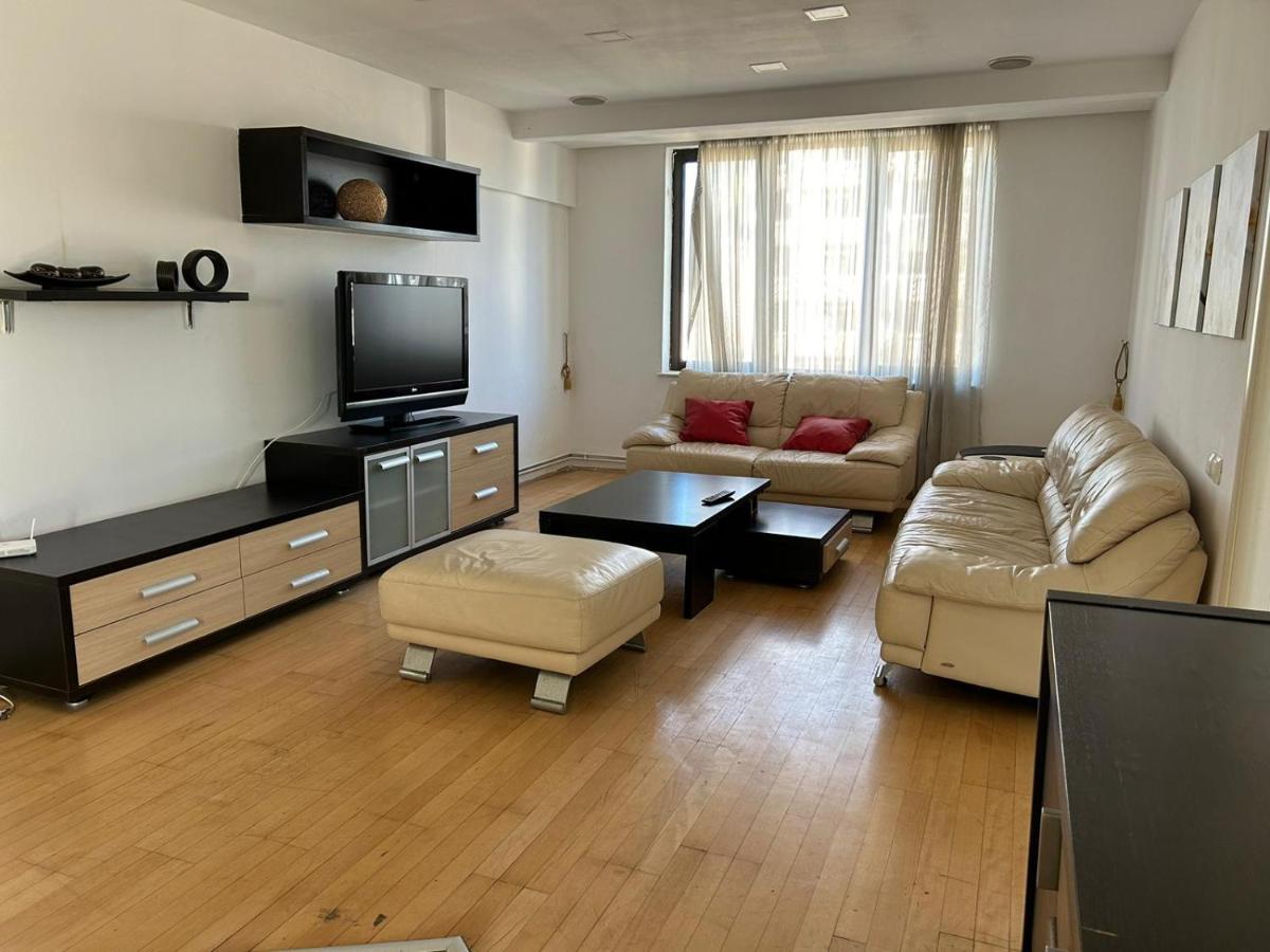 Bucharest City Center Apartment Bagian luar foto