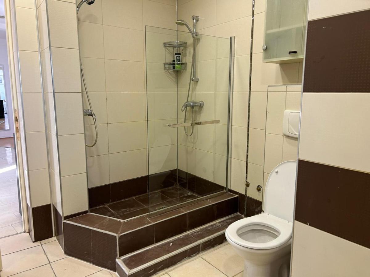 Bucharest City Center Apartment Bagian luar foto
