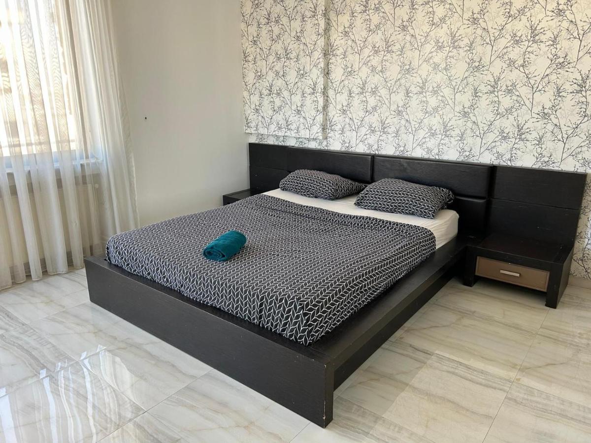 Bucharest City Center Apartment Bagian luar foto